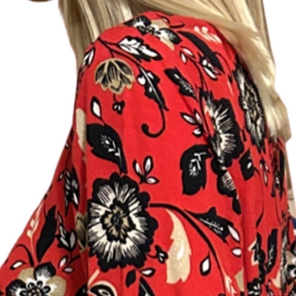 J. Jill Tunic Top Red Floral Filigree Viscose Rayon Boat Neck Keyhole Back - Picture 7 of 16